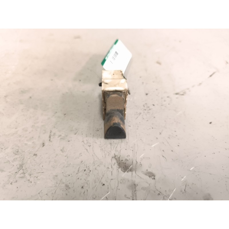 Recambio de mando elevalunas delantero izquierdo para iveco stralis (as) 12.9 diesel referencia OEM IAM   
