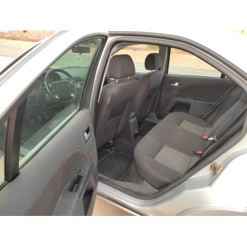 ford mondeo berlina (ge) del año 2001