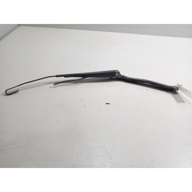 Recambio de brazo limpia delantero para scania serie p/g/r (c-clase) 15.6 diesel referencia OEM IAM 1864620  