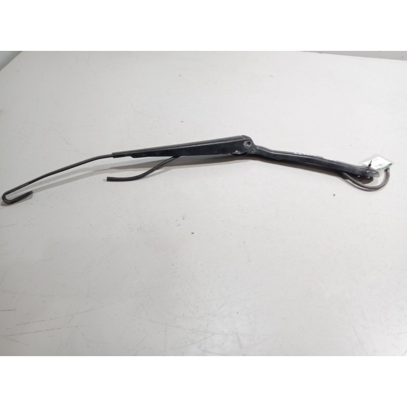 Recambio de brazo limpia delantero para scania serie p/g/r (c-clase) 15.6 diesel referencia OEM IAM 1864620  