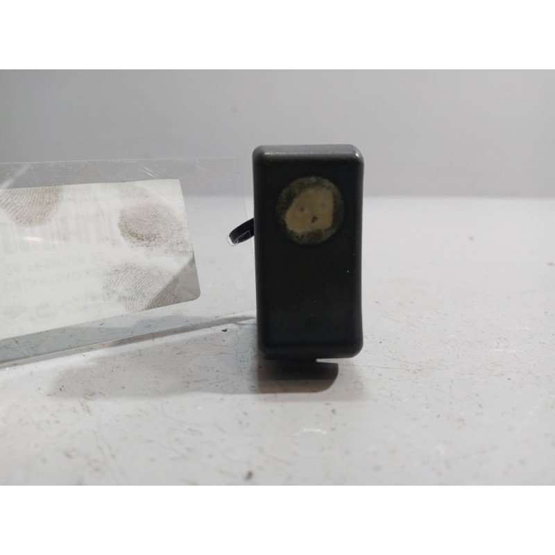 Recambio de mando elevalunas delantero derecho para renault hr 385.18 / 26 premium e2 11.1 diesel referencia OEM IAM   