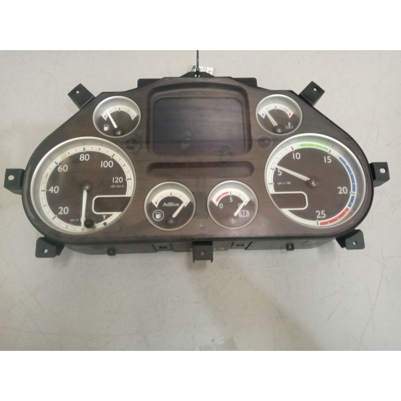 Recambio de cuadro instrumentos para daf serie xf105.510 12.9 diesel referencia OEM IAM 1743496  
