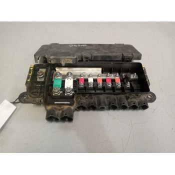 CAJA RELES / FUSIBLES 5801771504 