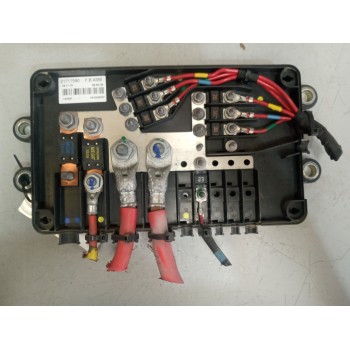 Recambio de caja reles / fusibles para iveco stralis (as) 12.9 diesel referencia OEM IAM 5801771504  