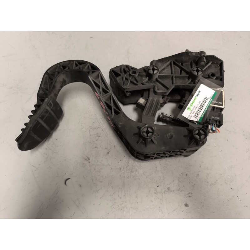 Recambio de pedal acelerador para scania serie p/g/r (c-clase) 15.6 diesel referencia OEM IAM 1935310  
