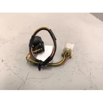 Recambio de mando elevalunas delantero izquierdo para nissan trucks atleon 165 referencia OEM IAM   