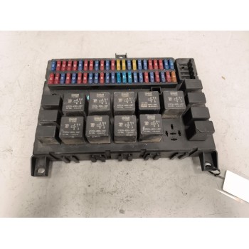 CAJA RELES / FUSIBLES 1746420 518685300 