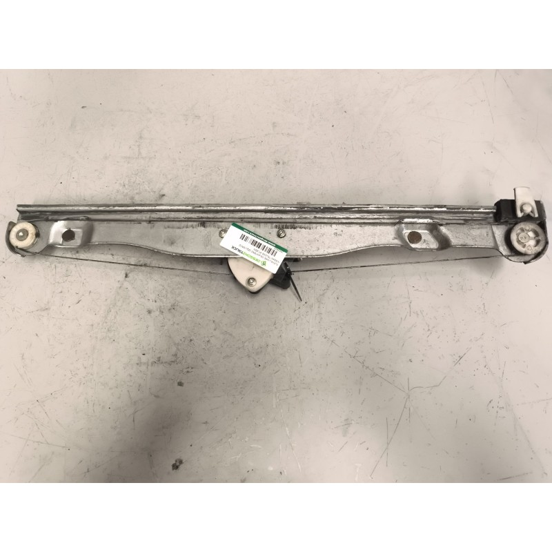 Recambio de elevalunas delantero izquierdo para nissan trucks atleon 165 referencia OEM IAM   