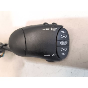 Recambio de mando radio para renault magnum ab diesel referencia OEM IAM 7421014639  