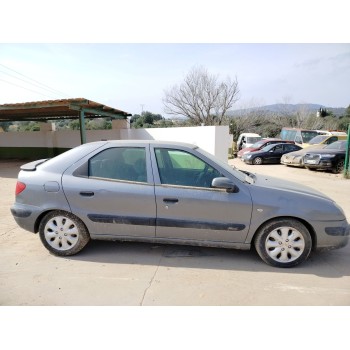 citroën xsara berlina del año 2004