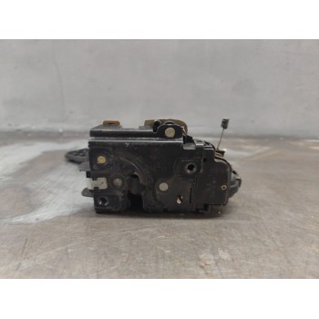 Recambio de cerradura puerta trasera izquierda para volkswagen golf iv (1j1) 1.9 tdi referencia OEM IAM 3B48390159  