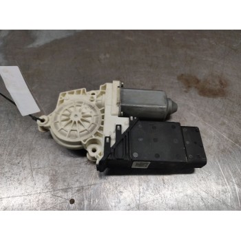 Recambio de motor elevalunas delantero derecho para volkswagen golf iv (1j1) 1.9 tdi referencia OEM IAM 101386100  