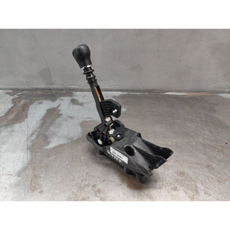Recambio de palanca cambio para nissan qashqai ii (j11, j11_) 1.5 dci referencia OEM IAM 9617754  