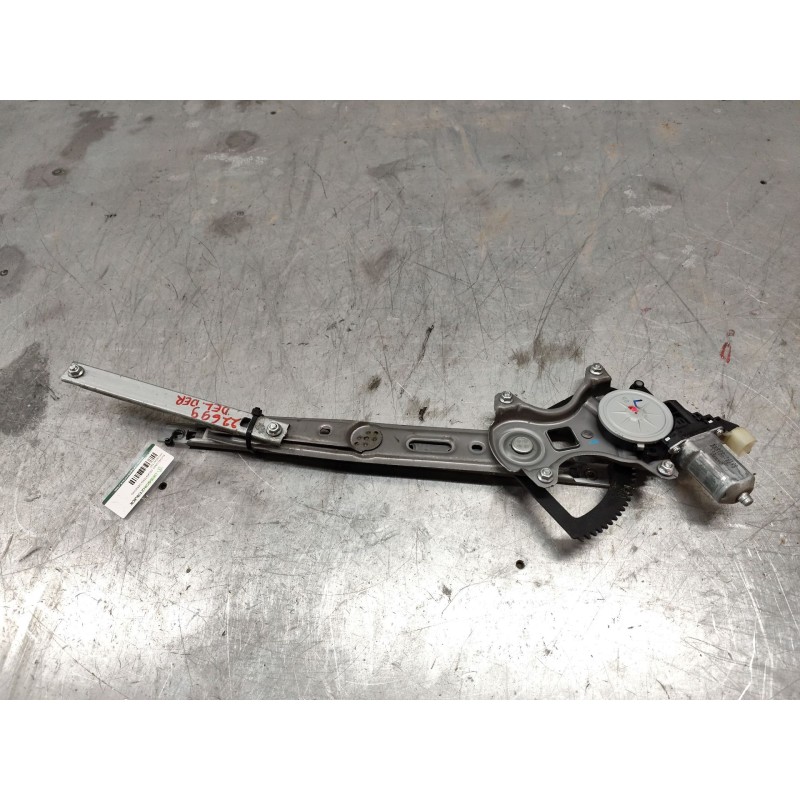 Recambio de elevalunas delantero derecho para hyundai i20 city s referencia OEM IAM 988201J100  2 PINS