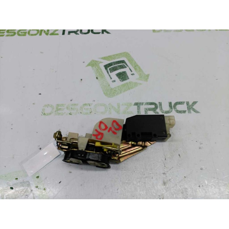 Recambio de cerradura puerta delantera derecha para opel astra f berlina básico referencia OEM IAM 24425292  