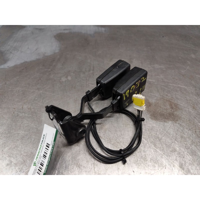 Recambio de enganche de cinturon trasero izquierdo para citroën c5 berlina 1.6 hdi fap referencia OEM IAM 96561757XT  