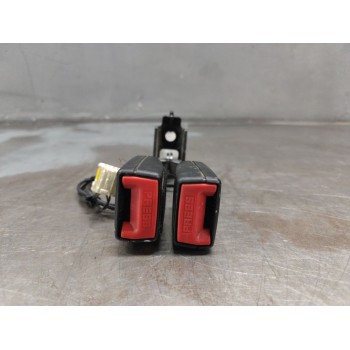 Recambio de enganche de cinturon trasero izquierdo para citroën c5 berlina 1.6 hdi fap referencia OEM IAM 96561757XT  
