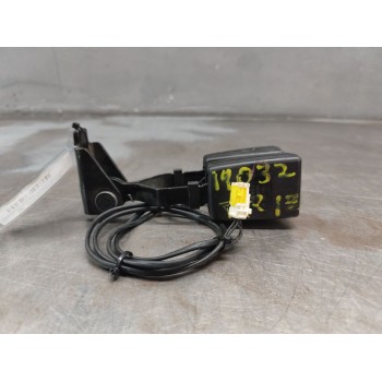 Recambio de enganche de cinturon trasero izquierdo para citroën c5 berlina 1.6 hdi fap referencia OEM IAM 96561757XT  