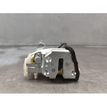 Recambio de cerradura puerta trasera izquierda para suzuki swift iii (mz, ez) 1.5 (rs 415) referencia OEM IAM   