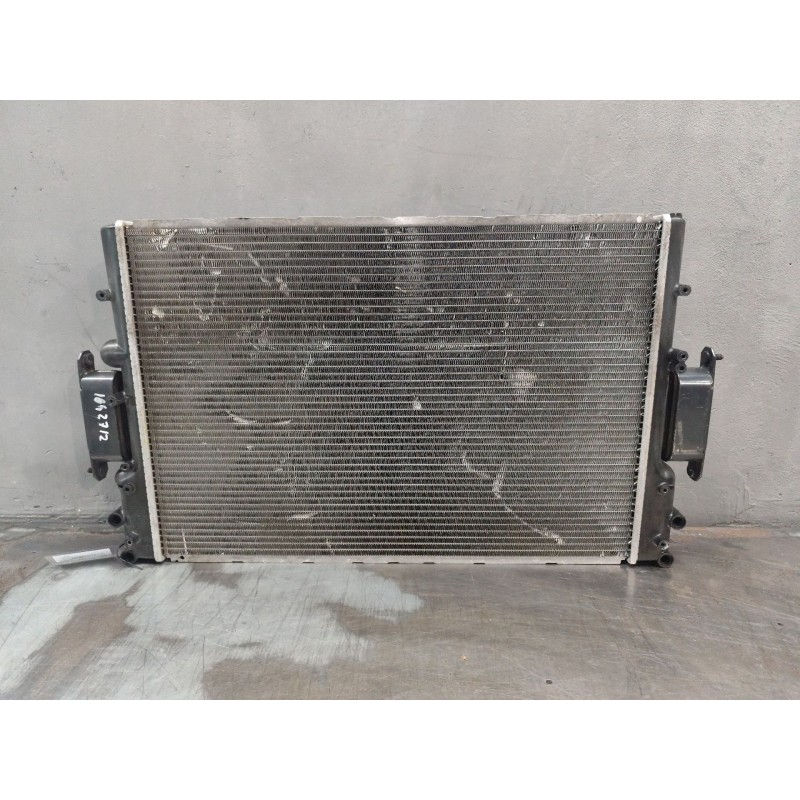 Recambio de radiador agua para iveco daily combi 2.3 diesel referencia OEM IAM 846060100  
