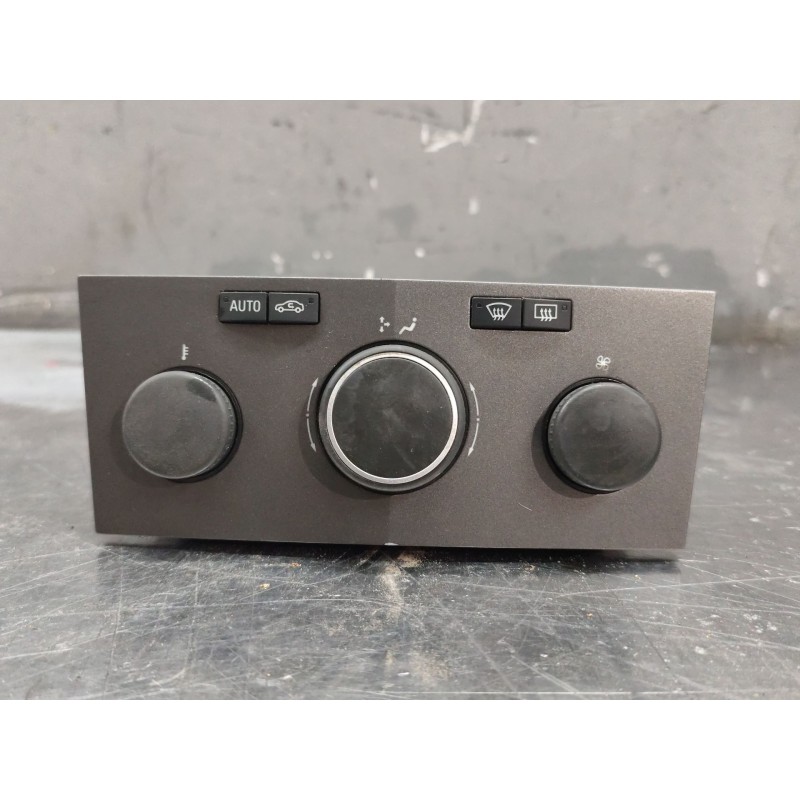 Recambio de mando climatizador para opel astra h berlina cosmo referencia OEM IAM 13122963-GC2 901512400003 