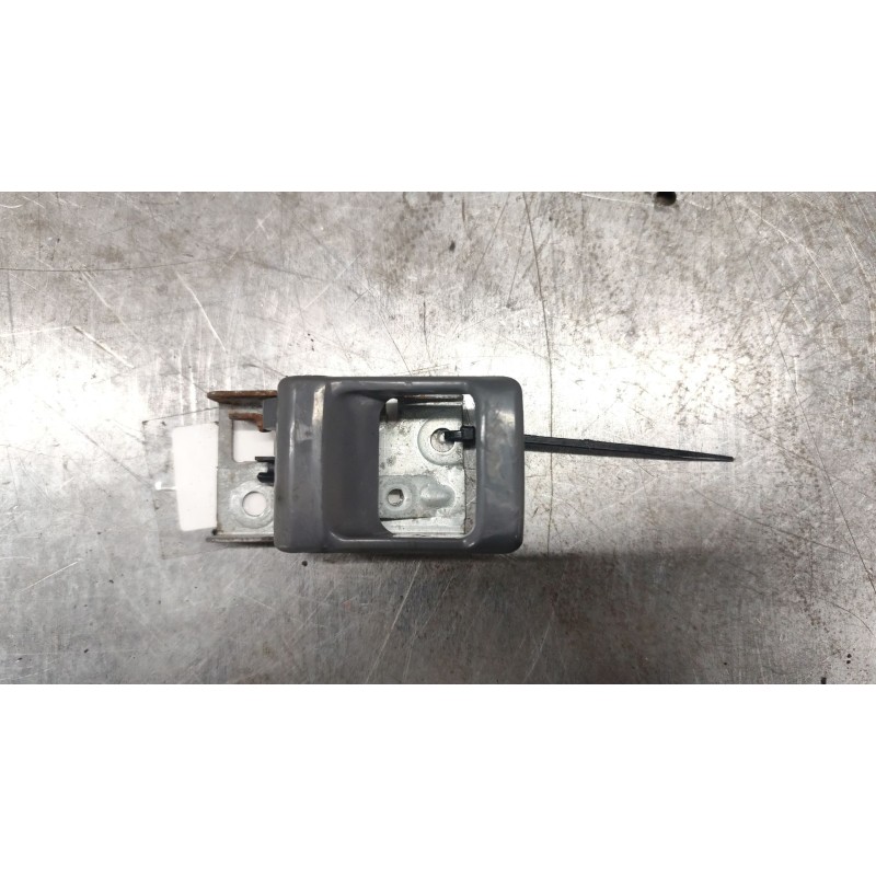 Recambio de maneta interior delantera derecha para nissan cabstar 01.04  3.0 diesel referencia OEM IAM   