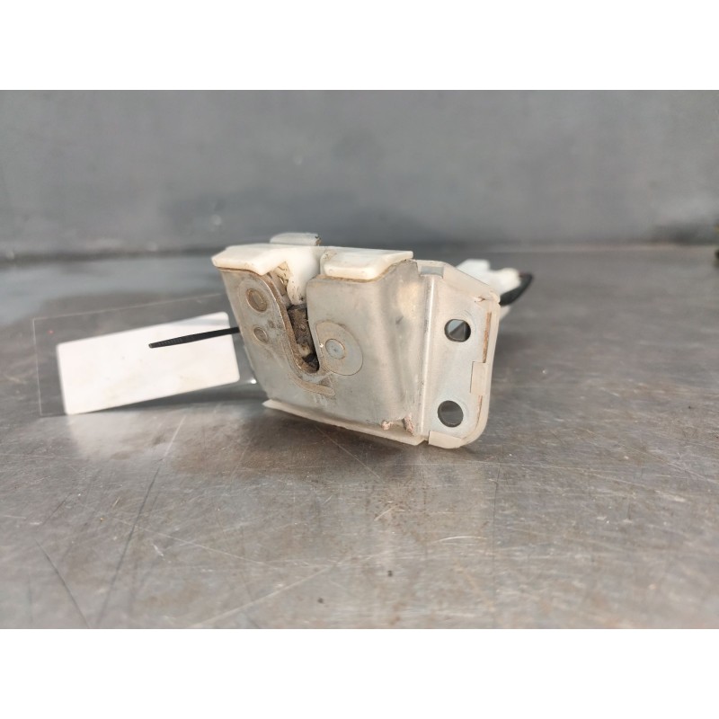 Recambio de cerradura maletero / porton para suzuki swift iii (mz, ez) 1.5 (rs 415) referencia OEM IAM   