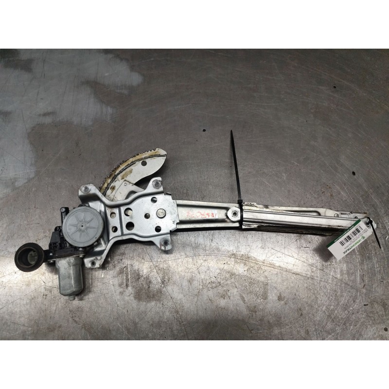 Recambio de elevalunas delantero izquierdo para suzuki swift iii (mz, ez) 1.5 (rs 415) referencia OEM IAM   