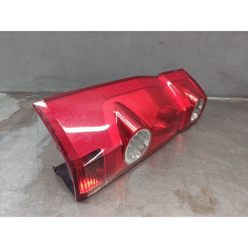 Recambio de piloto trasero izquierdo para volkswagen crafter 30-50 furgoneta (2e_) 2.0 tdi referencia OEM IAM 2E0945095  