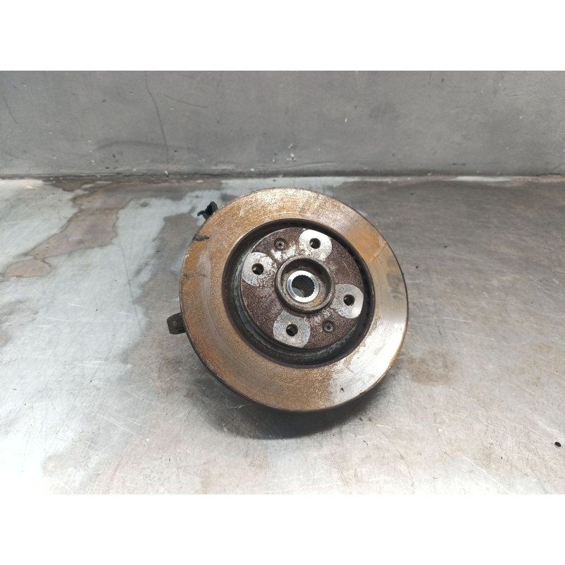 Recambio de mangueta delantera derecha para peugeot 206 berlina xs referencia OEM IAM   