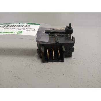 Recambio de interruptor para nissan trade caja/chasis 2.8 d referencia OEM IAM 15062840  