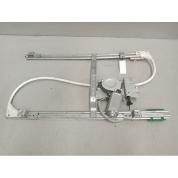 Recambio de elevalunas delantero derecho para renault hr .18/26 premium 01 referencia OEM IAM 7484561621  