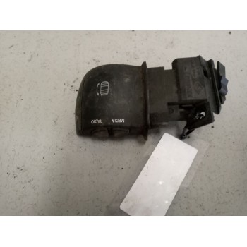MANDO RADIO 255522540R 