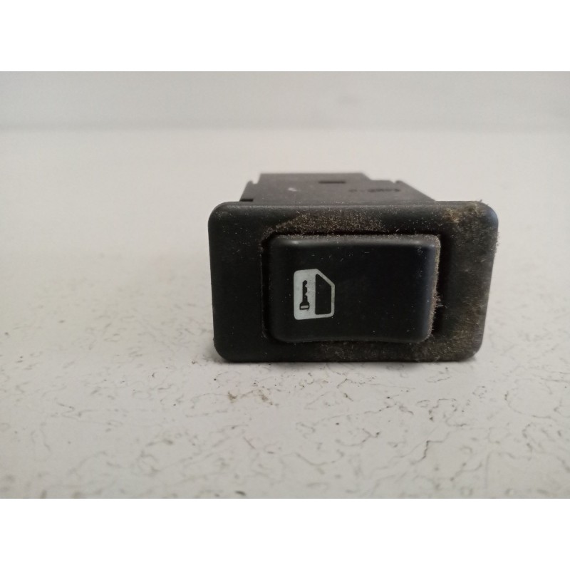 Recambio de interruptor para renault serie d referencia OEM IAM 7485138766  