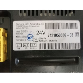 Recambio de cuadro instrumentos para renault premium distribution 7.2 diesel referencia OEM IAM 7421050636  