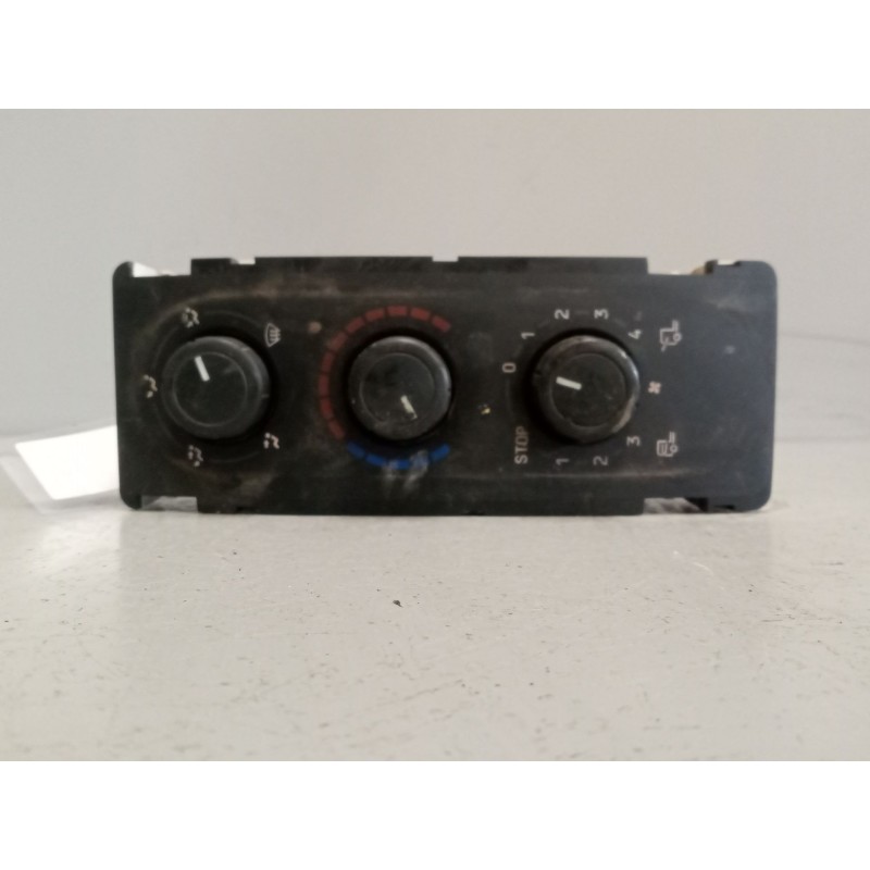 Recambio de mando calefaccion / aire acondicionado para renault premium distribution 7.2 diesel referencia OEM IAM 5001867493  