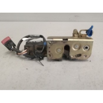 Recambio de cerradura puerta delantera izquierda para renault premium distribution 7.2 diesel referencia OEM IAM 7420864256  