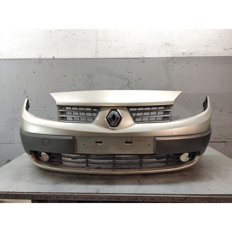 Recambio de paragolpes delantero para renault scenic ii 1.9 dci diesel referencia OEM IAM   