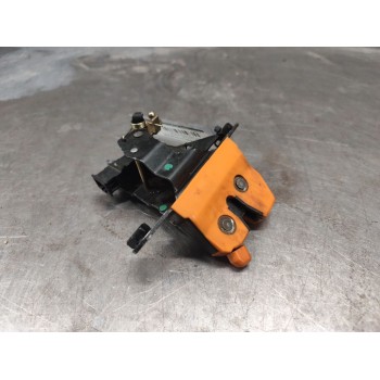CERRADURA MALETERO / PORTON 1U6827501A PARTE TRASERA MALETERO A142189