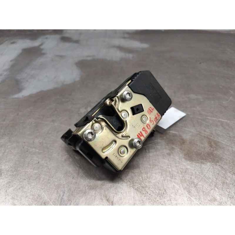 Recambio de cerradura puerta delantera derecha para opel astra g caravan comfort referencia OEM IAM 90561154  