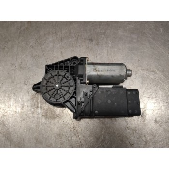 Recambio de motor elevalunas delantero derecho para volkswagen passat berlina (3b2) comfortline referencia OEM IAM 0130821694  