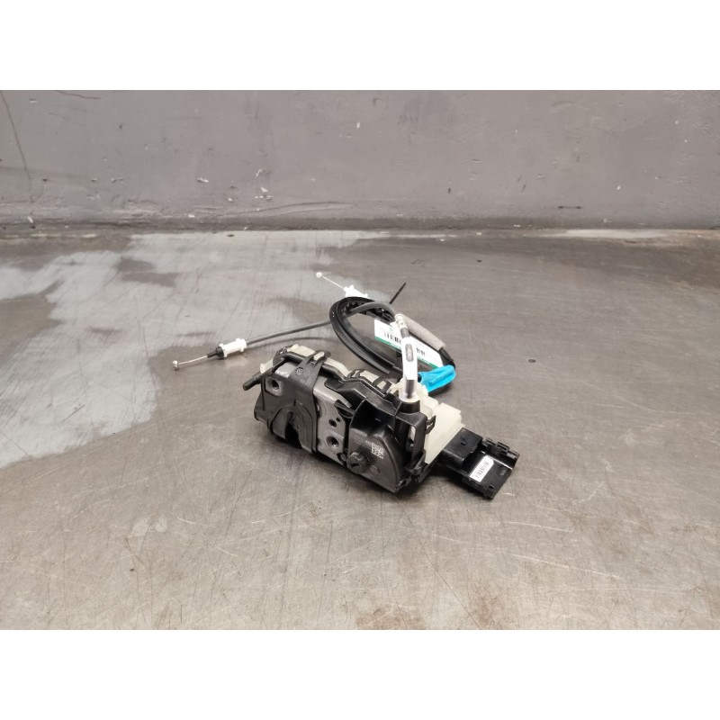 Recambio de cerradura puerta delantera derecha para opel combo furgón/monospace (k9) 1.5 d referencia OEM IAM 16943581  