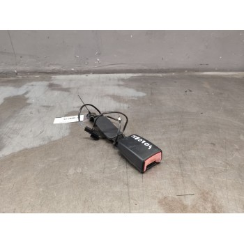 Recambio de enganche de cinturon delantero derecho para seat ibiza iv (6j5, 6p1) 1.6 tdi referencia OEM IAM 6R0857756B  