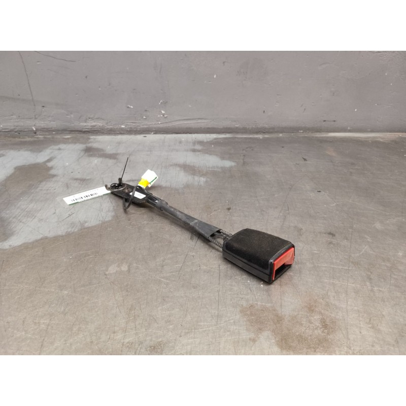 Recambio de enganche de cinturon delantero derecho para peugeot 3008 i monospace (0u_) 1.6 hdi referencia OEM IAM 9675539880  