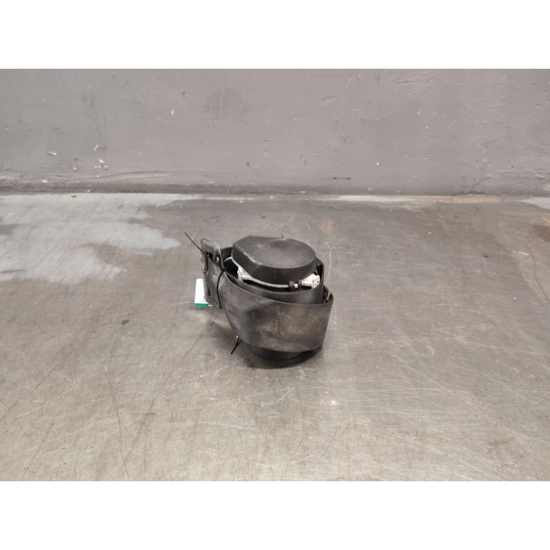 Recambio de cinturon seguridad trasero izquierdo para peugeot 207 1.4 16v vti referencia OEM IAM 7402019  