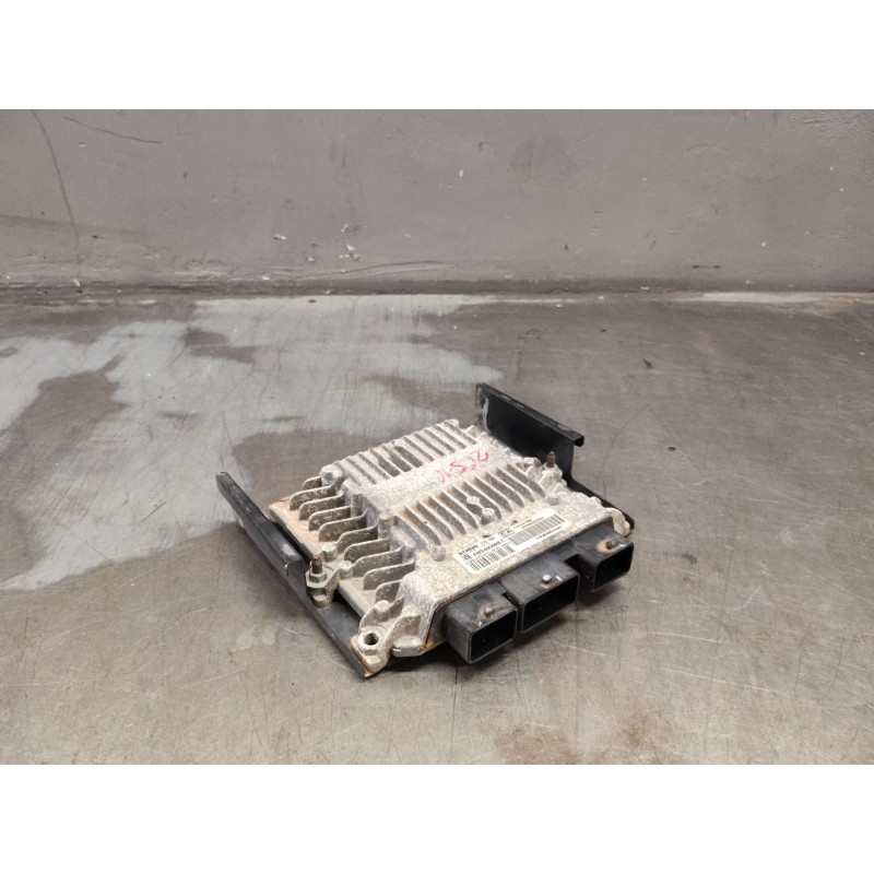 Recambio de centralita motor uce para citroën c3 i (fc_, fn_) 1.4 i referencia OEM IAM SW9650529880  