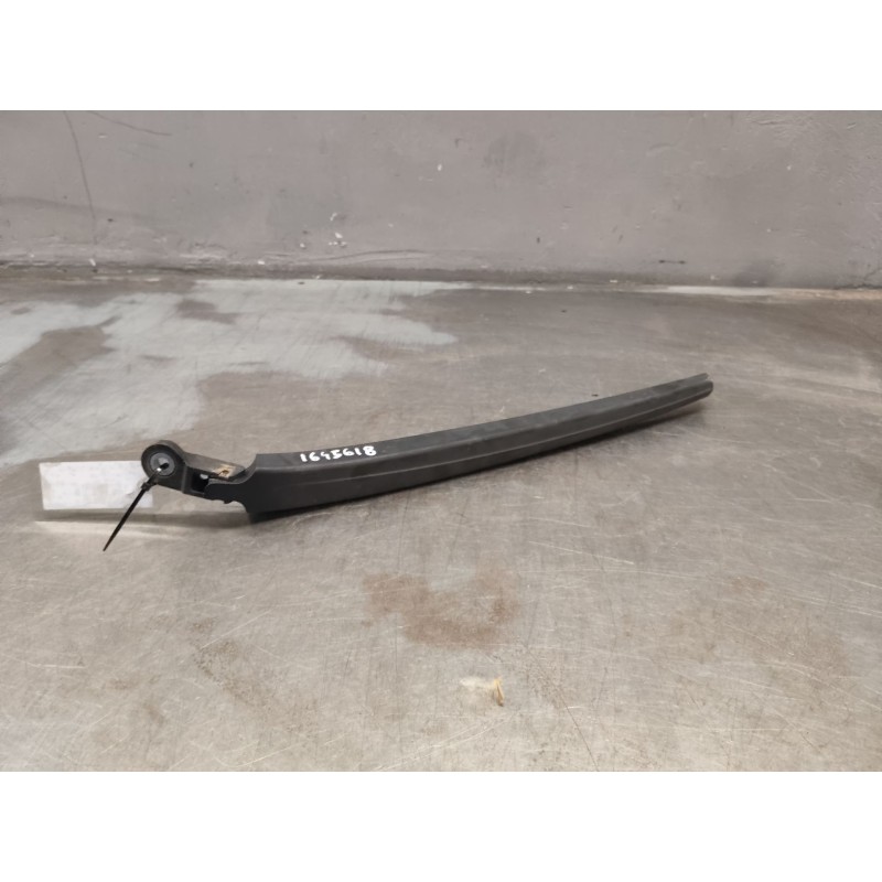Recambio de brazo limpia trasero para seat ibiza iv (6j5, 6p1) 1.6 tdi referencia OEM IAM   