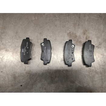Recambio de pastillas de freno traseras para ssangyong korando (ck) 2.0 e-xdi referencia OEM IAM 302335  