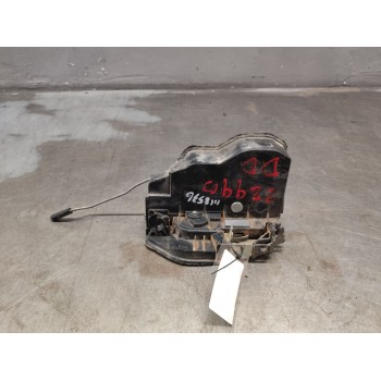 Recambio de cerradura puerta delantera derecha para bmw serie 1 berlina (e81/e87) 120d referencia OEM IAM 7167068  