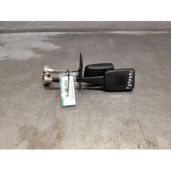 Recambio de enganche cinturon trasero izquierdo para volkswagen passat berlina (3b3) advance referencia OEM IAM 3B0857739A  